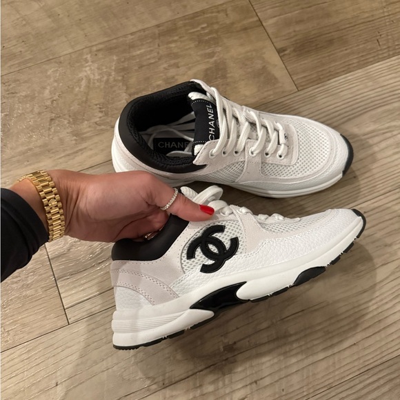 Chanel sneakers black and white size 7 37 worn once - Picture 2 of 5